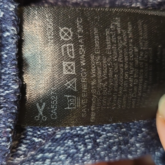 Long Tall Sally blue asymmetrical long sleeve lightweight sweater, size medium - Picture 10 of 10